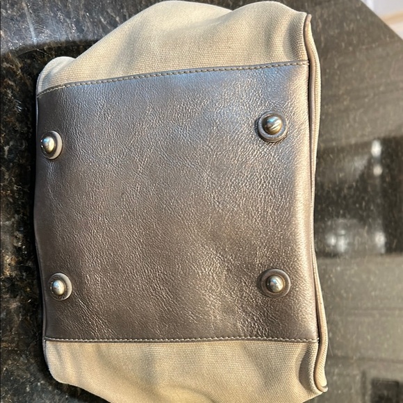 Vintage Burberry Nova Beige Canvas Taupe Metallic Leather Shoulder Purse Bag - Picture 11 of 16